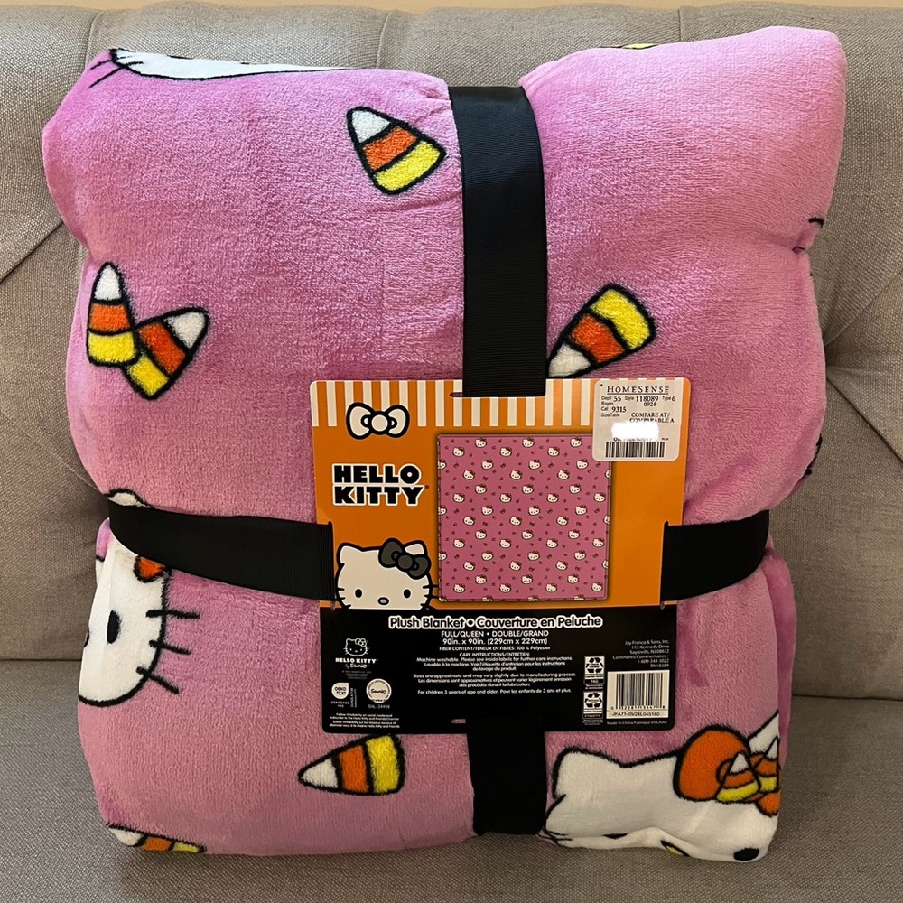 Hello Kitty Halloween Plush Blanket - QUEEN Size